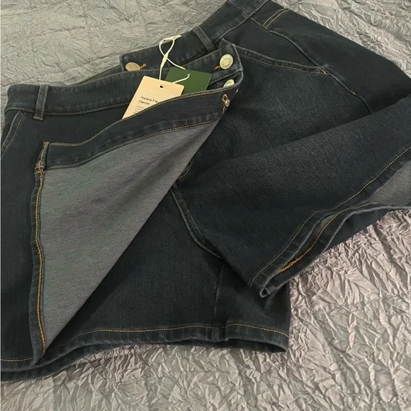 HALARA Flex Denim Skirt Shorts NWT Size XS - Picture 2 of 5